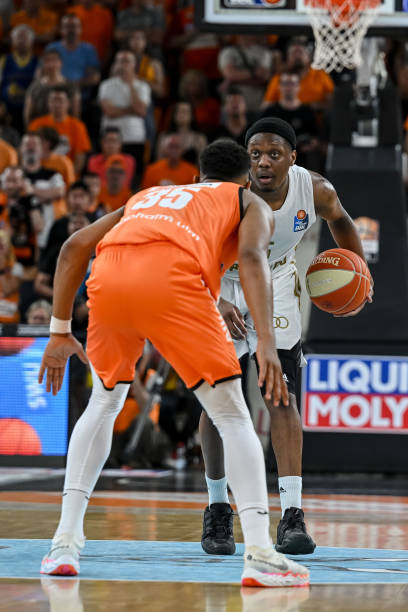 的篮球巨星 的篮球巨星